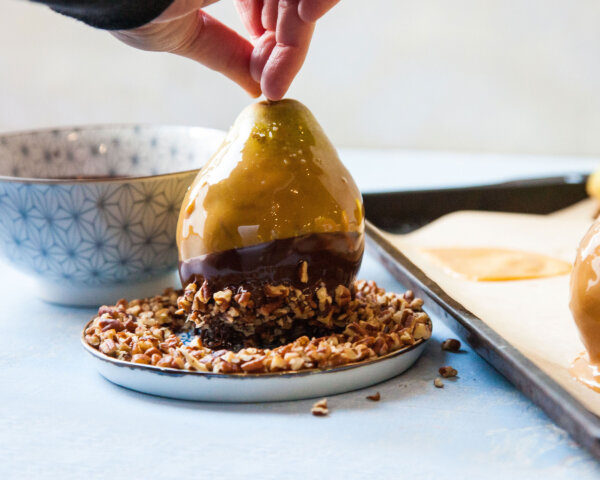 Holiday Dessert Recipes: Caramel and Chocolate-Dipped Holiday Pears from Metropolitan Market